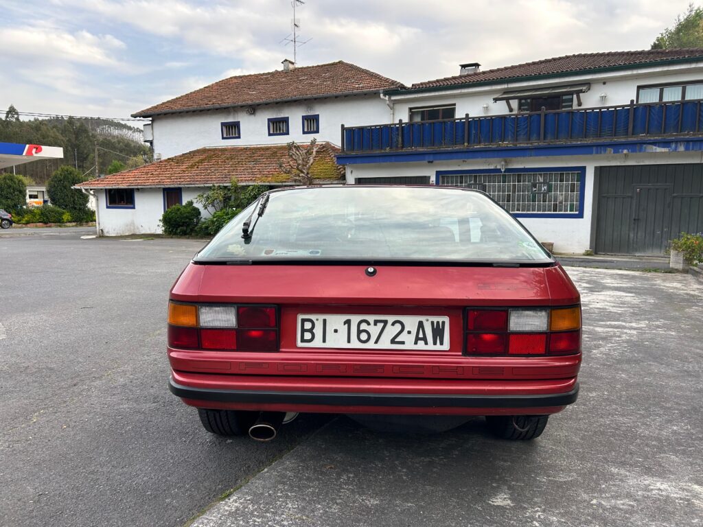 Alquilar Porsche clásico para bodas en Bilbao y País Vasco.