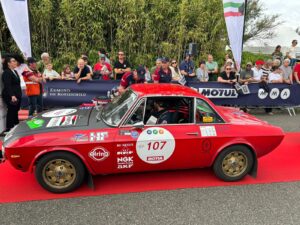 Viaje al Tour Auto 2026 Biarritz a bordo del Lancia Thema